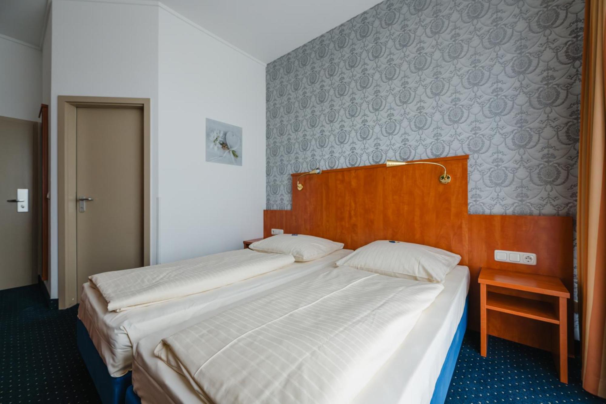Hotel Mirage 3*